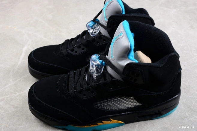 Aqua Jordan DD0587-047 Retro 5 0516